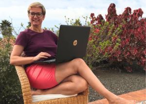 Sanfter Abschied vom alten Jahr: Ein achtsamer Rückblick für Migräne Prävention Anke Schneider coaching & yoga Prävention & ganzheitliches GesundheitsmanagementMigränebegleitung & Yogatherapie-Unterricht Yogatherapeutin DeGYTYogalehrerin BDY EYU