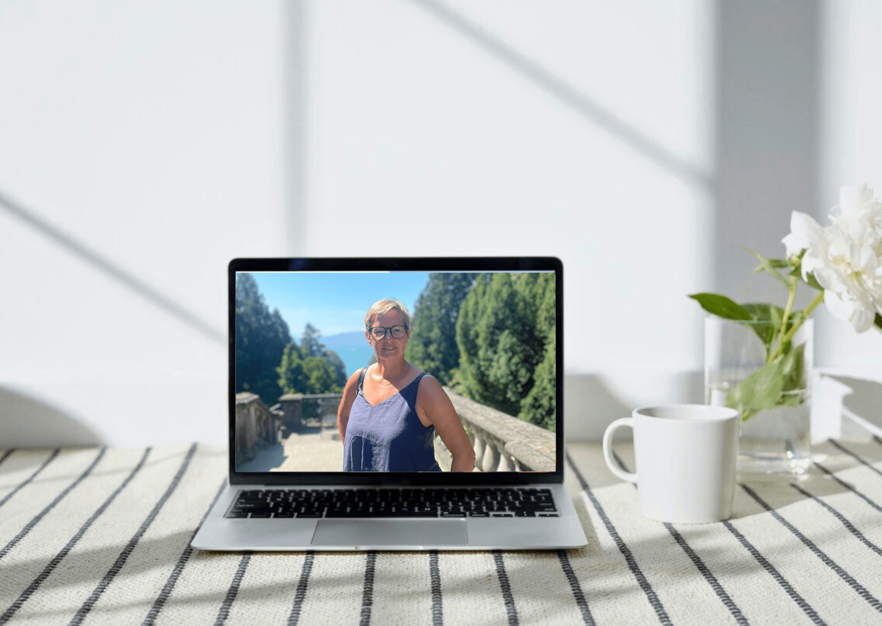 Anke-Schneider-Coaching-Yogatherapie-und-Migraenebegleitung-Endlich-Migraenefrei-Programm