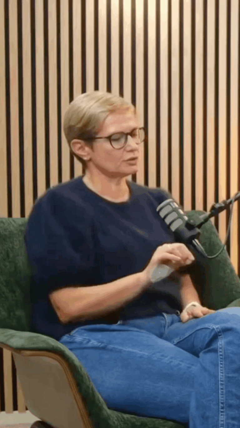 Warum Migräneprävention 2026 unbequem bleiben muss Ein Plädoyer für Eigenverantwortung und Nervensystem Regulation Ich schreibe diesen Beitrag im Januar 2026 bewusst klar und vielleicht auch unbequem. Nicht weil ich provozieren möchte, sondern weil ich Frauen ernst nehme. Dich. Dein Leben. Deinen Körper. Deine Gesundheit. Und weil ich seit vielen Jahren erlebe, dass Migräne viel zu oft verwaltet wird, statt ihr wirklich vorzubeugen.